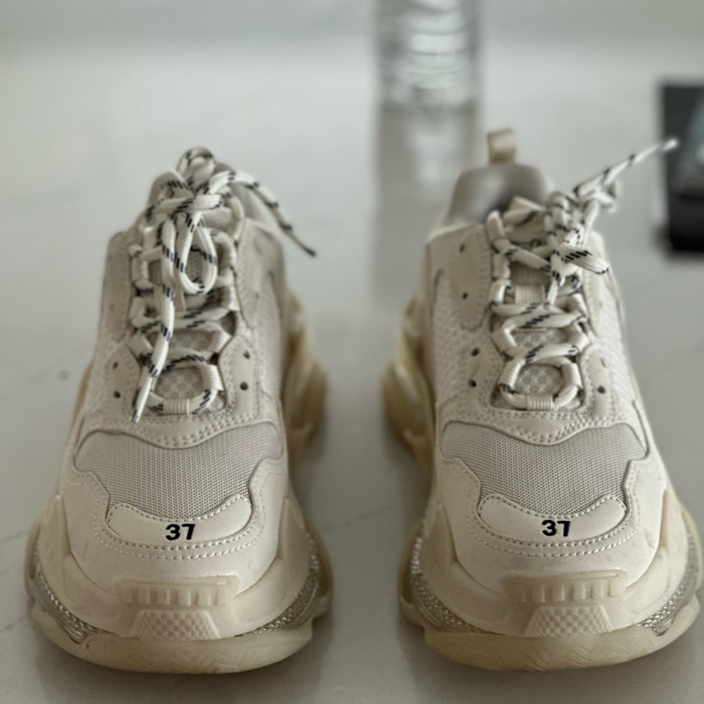Balenciaga triple s sneaker - Picture 2 of 3